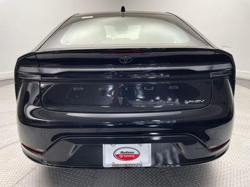 2025 Toyota Prius Plug-In Hybrid XSE Premium