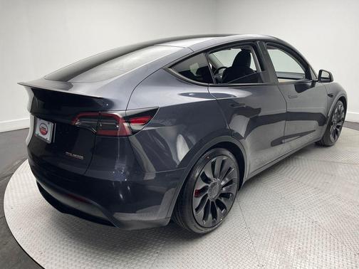 2024 Tesla Model Y Performance Dual Motor All-Wheel Drive