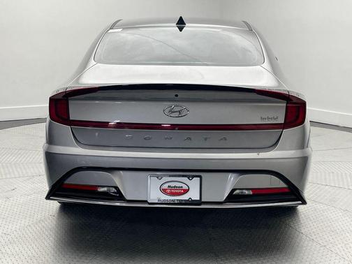 2023 Hyundai SONATA Hybrid SE