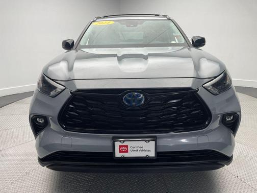 2024 Toyota Highlander Hybrid XLE