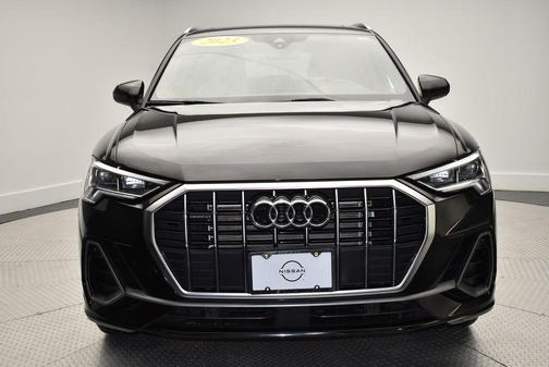 2023 Audi Q3 Premium 45 TFSI S line quattro Tiptronic