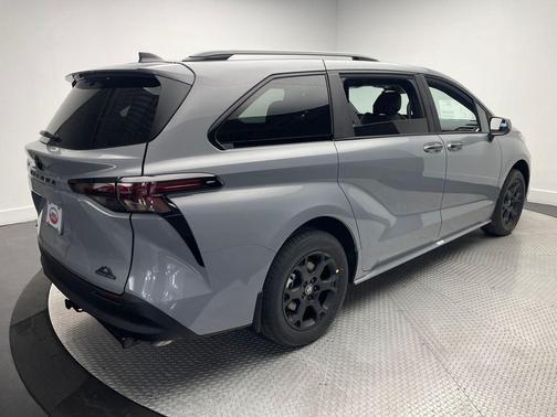 2026 Toyota Sienna Woodland Edition