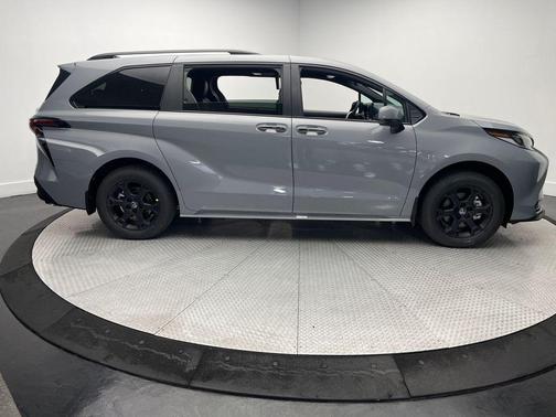 2026 Toyota Sienna Woodland Edition