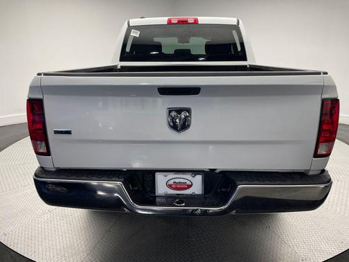 Bright White Clearcoat 2021 RAM 1500 Classic SLT