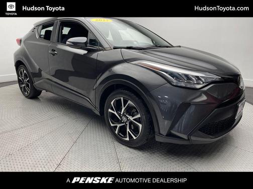 2022 Toyota C-HR XLE