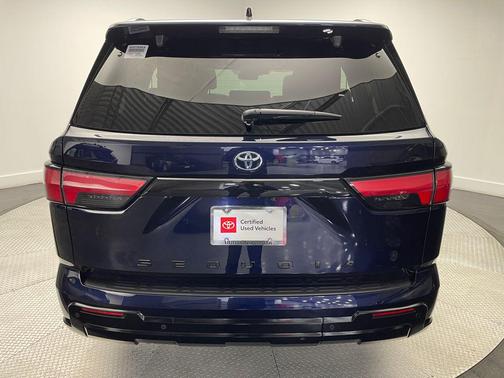 2023 Toyota Sequoia Platinum