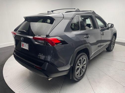 2023 Toyota RAV4 Hybrid XLE Premium