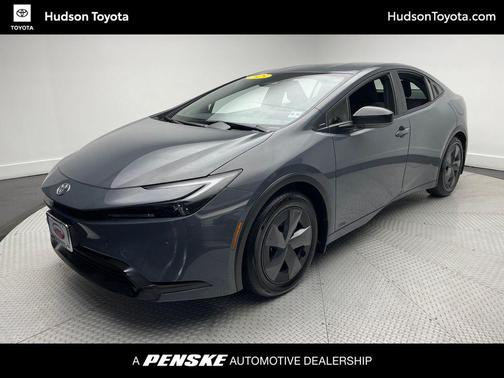 Guardian Gray 2025 Toyota Prius LE