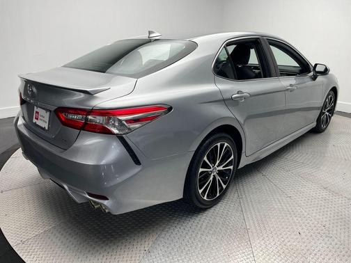2020 Toyota Camry SE Nightshade