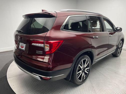 2022 Honda Pilot Touring 7-Passenger