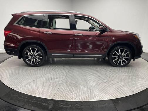 2022 Honda Pilot Touring 7-Passenger