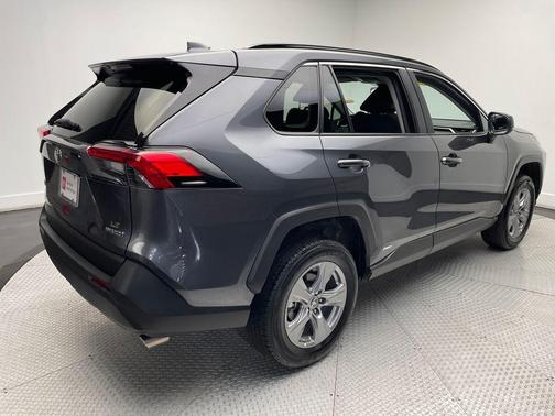 2023 Toyota RAV4 Hybrid LE