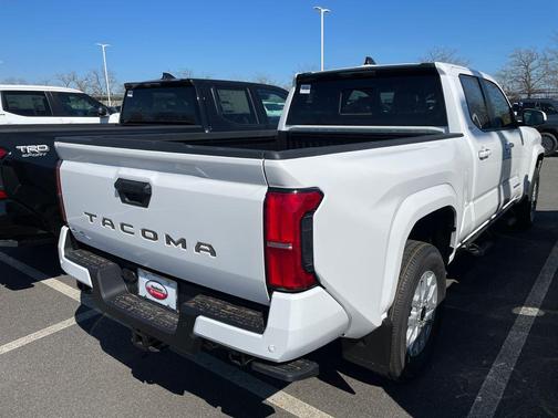 Ice Cap 2026 Toyota Tacoma SR5