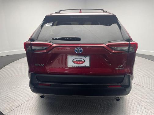 2022 Toyota RAV4 Hybrid LE