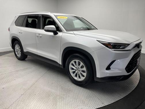 Wind Chill Pearl 2025 Toyota Grand Highlander XLE