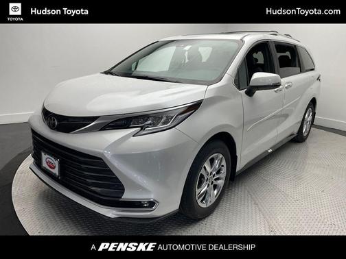 2026 Toyota Sienna Limited