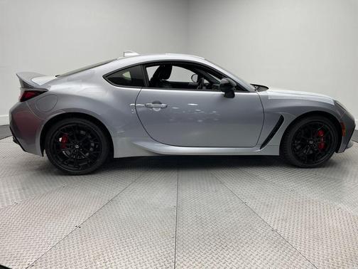 2025 Toyota GR86 Premium