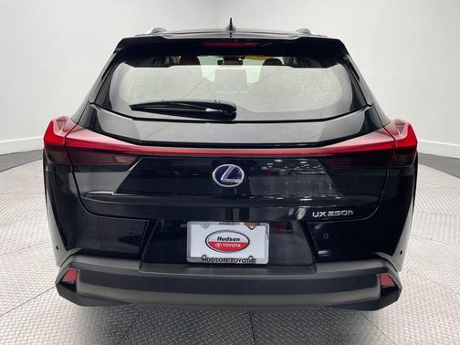 2021 Lexus UX 250h Base