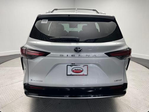 2026 Toyota Sienna Limited