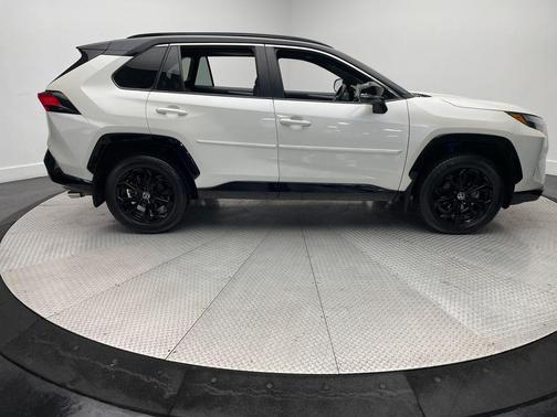 2022 Toyota RAV4 Hybrid XSE