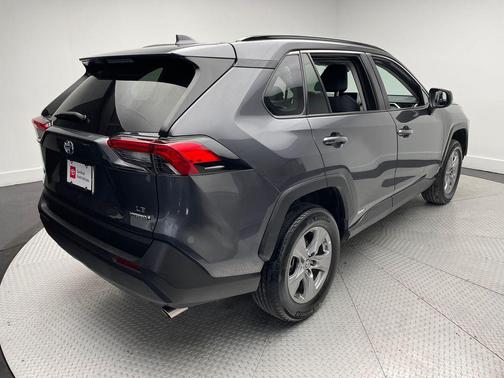 2023 Toyota RAV4 Hybrid LE