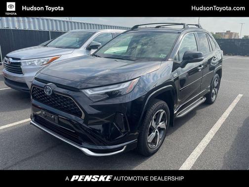 2023 Toyota RAV4 Prime SE
