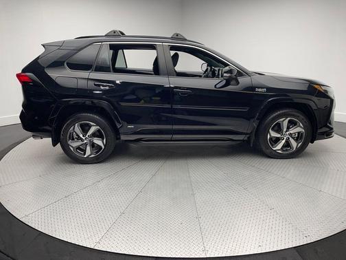 2023 Toyota RAV4 Prime SE