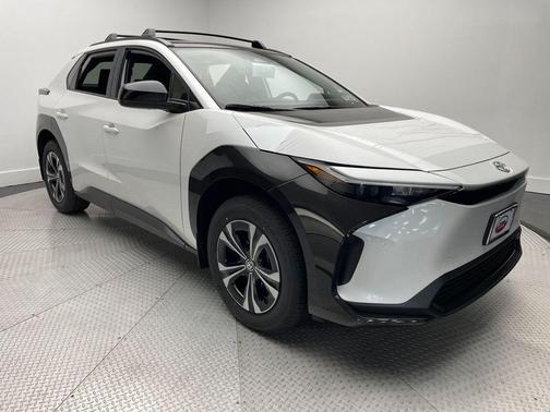 2025 Toyota bZ4X XLE
