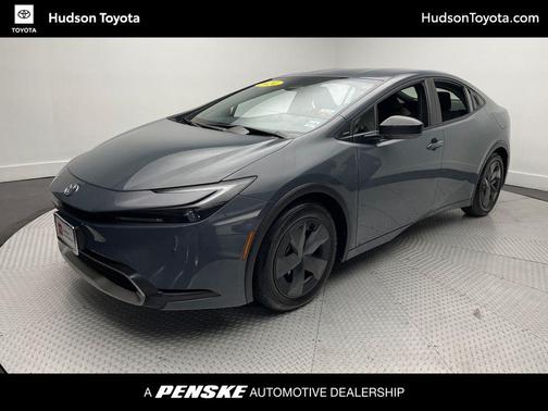 2024 Toyota Prius Prime SE