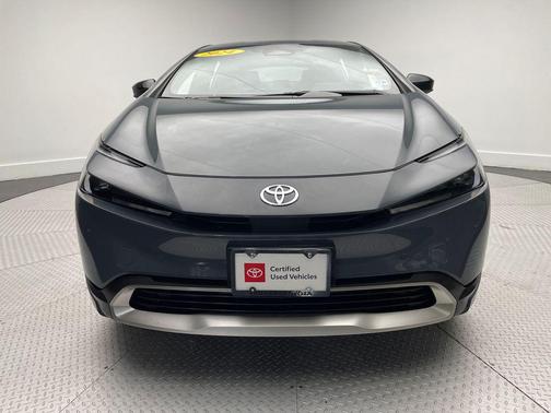 2024 Toyota Prius Prime SE
