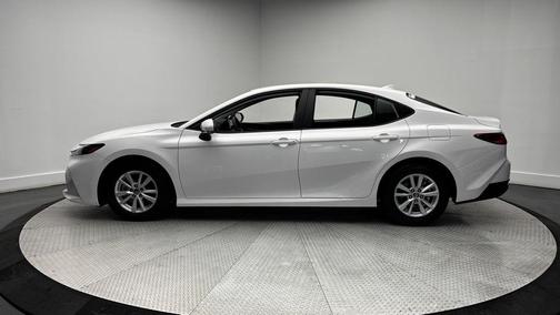 Ice Cap 2026 Toyota Camry LE