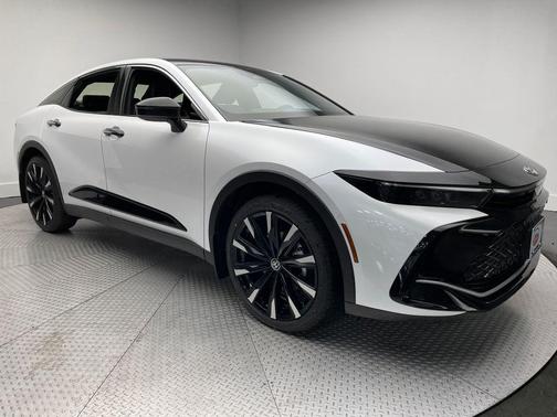 2026 Toyota Crown Platinum