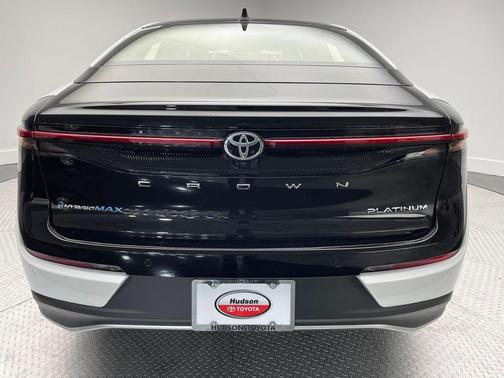 2026 Toyota Crown Platinum