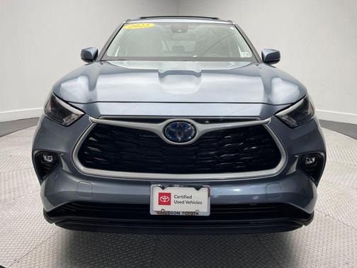 2023 Toyota Highlander Hybrid LE