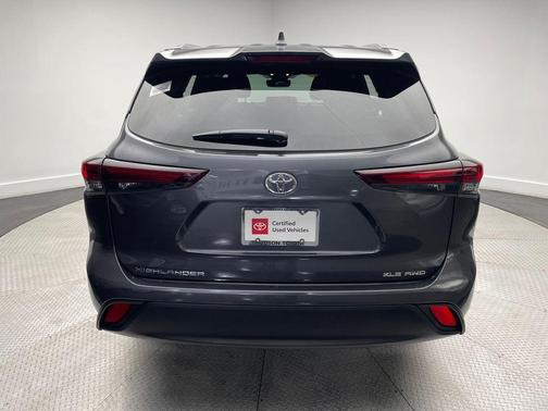 2025 Toyota Highlander XLE