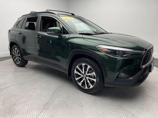 2023 Toyota Corolla Cross XLE