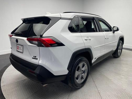 2023 Toyota RAV4 Hybrid LE