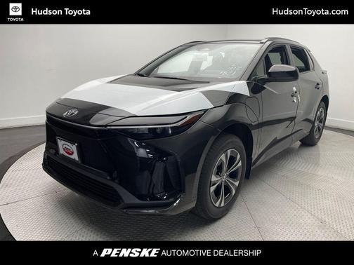 2025 Toyota bZ4X XLE