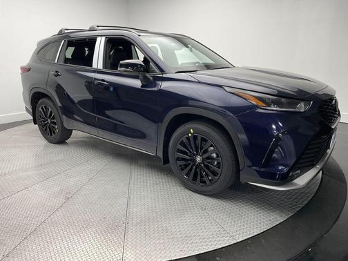2025 Toyota Highlander XSE