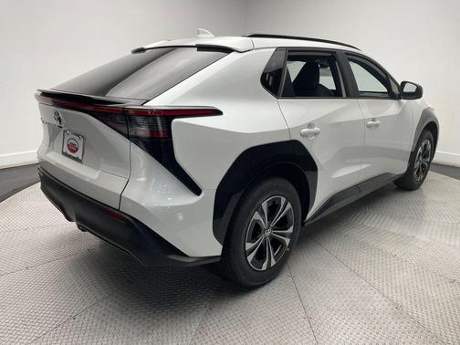 2025 Toyota bZ4X XLE