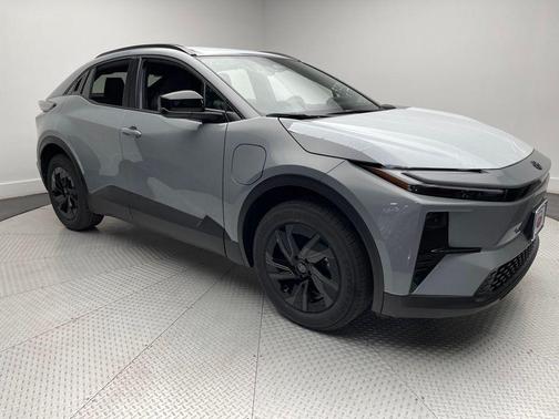 Cement 2026 Toyota C-HR SE