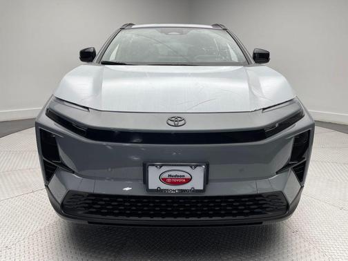 Cement 2026 Toyota C-HR SE