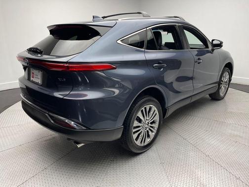 2023 Toyota Venza XLE