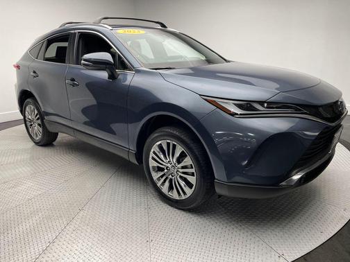 2023 Toyota Venza XLE