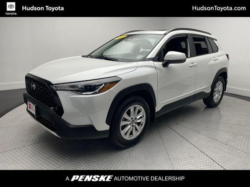 2023 Toyota Corolla Cross LE