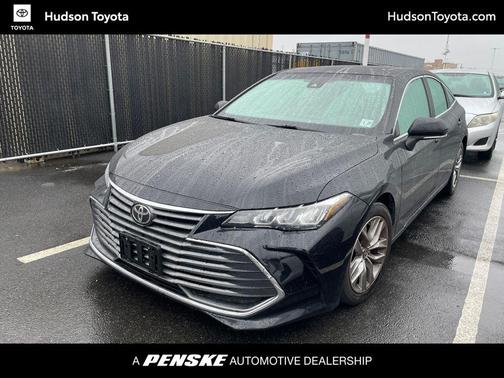 2022 Toyota Avalon XLE