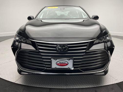 2022 Toyota Avalon XLE