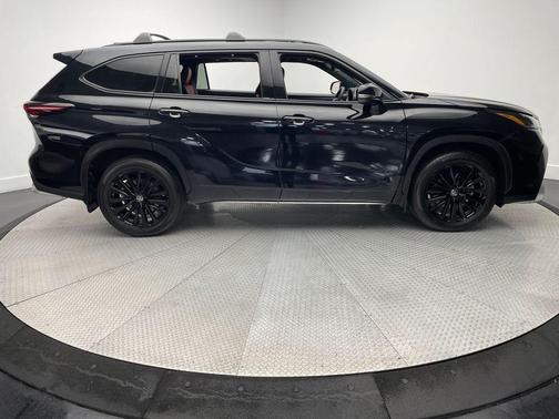 2024 Toyota Highlander XSE