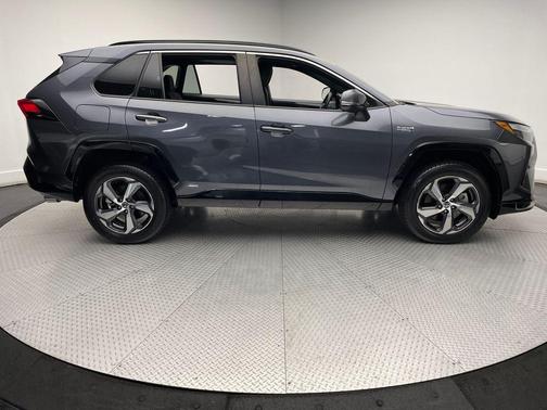 2022 Toyota RAV4 Prime SE