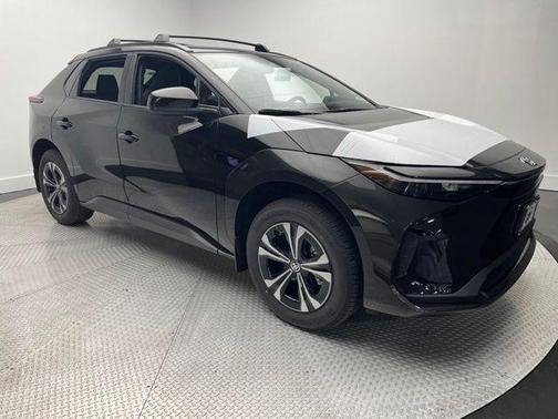 2025 Toyota bZ4X XLE